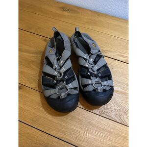 Keen | Shoes | Keen Mens Clearwater Leather Cnx Size 4 In  display picture 3